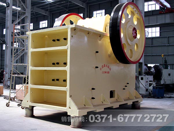 硅線(xiàn)石破碎選什么破碎機(jī)好？