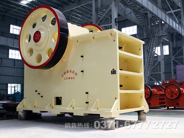 顎式粉碎機(jī)顎板、肘板和邊護(hù)板哪種好？