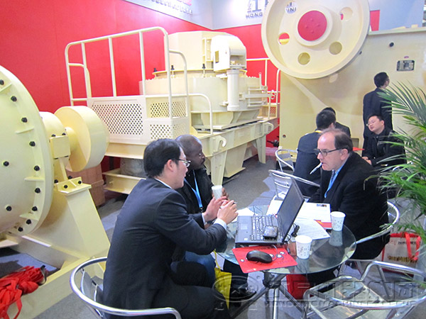 制砂機(jī)供應(yīng)商——河南紅星機(jī)械廠