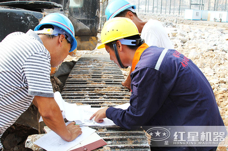 紅星技術人員現(xiàn)場指導
