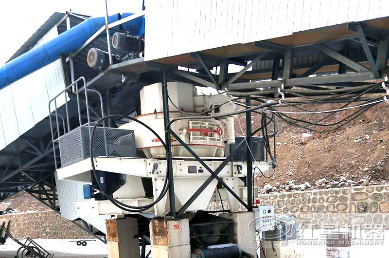 江蘇客戶河卵石制沙機工作現(xiàn)場圖片