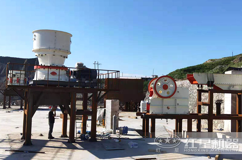 鐵礦石破碎機(jī)成套設(shè)備價(jià)格多少？附生產(chǎn)線工藝流程圖