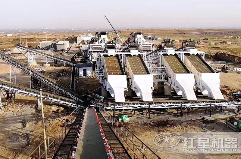 河北客戶大型砂場(chǎng)，配置多臺(tái)設(shè)備