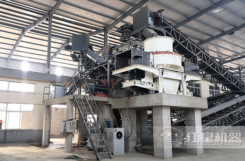 HVI鵝卵石制砂機(jī)生產(chǎn)現(xiàn)場(chǎng)