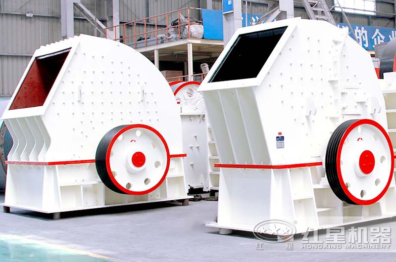 對(duì)比傳統(tǒng)錘破，一次成型單段錘破碎石強(qiáng)、出料更好