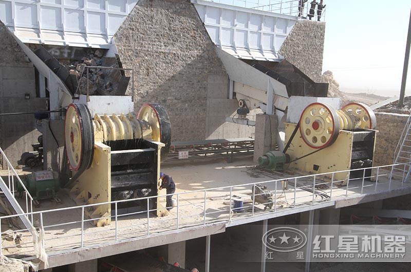 河北客戶大型破碎現(xiàn)場 河北客戶大型破碎現(xiàn)場