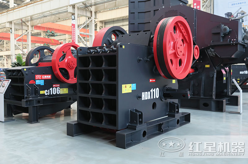 礦用破碎機(jī)圖片