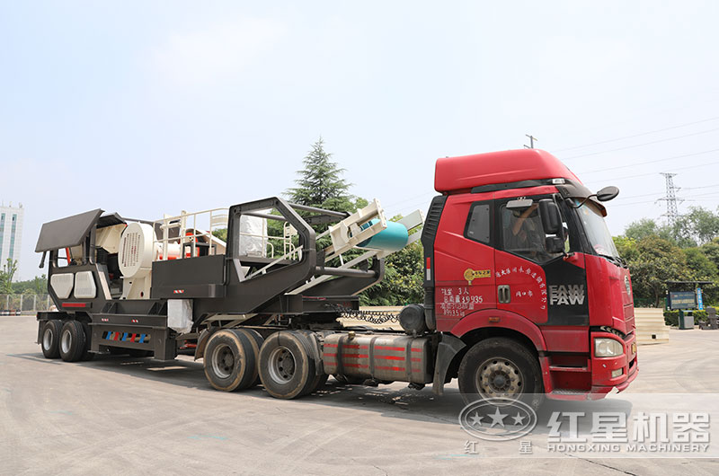 移動(dòng)破碎機(jī)圖片