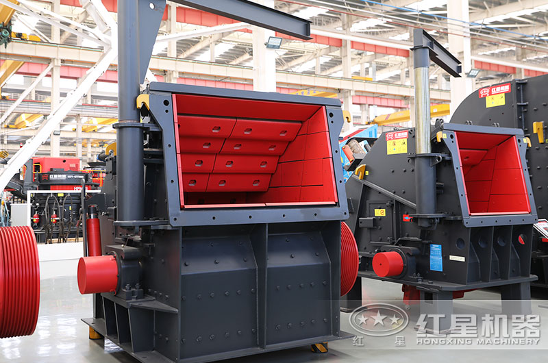 反擊式礦用破碎機(jī)圖片