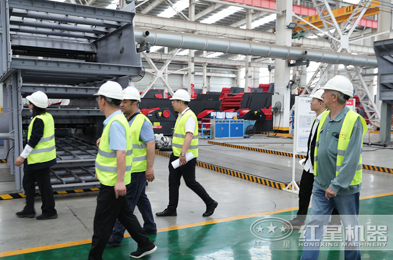 客戶(hù)來(lái)廠考察設(shè)備 客戶(hù)來(lái)廠考察設(shè)備