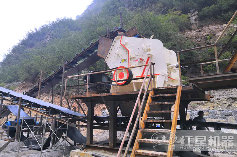 反擊式制砂機工作現(xiàn)場實拍圖 反擊式制砂機工作現(xiàn)場實拍圖