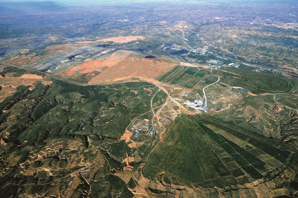 推動(dòng)綠色礦山建設(shè)，紅星破碎機(jī)廠家鼎力相助