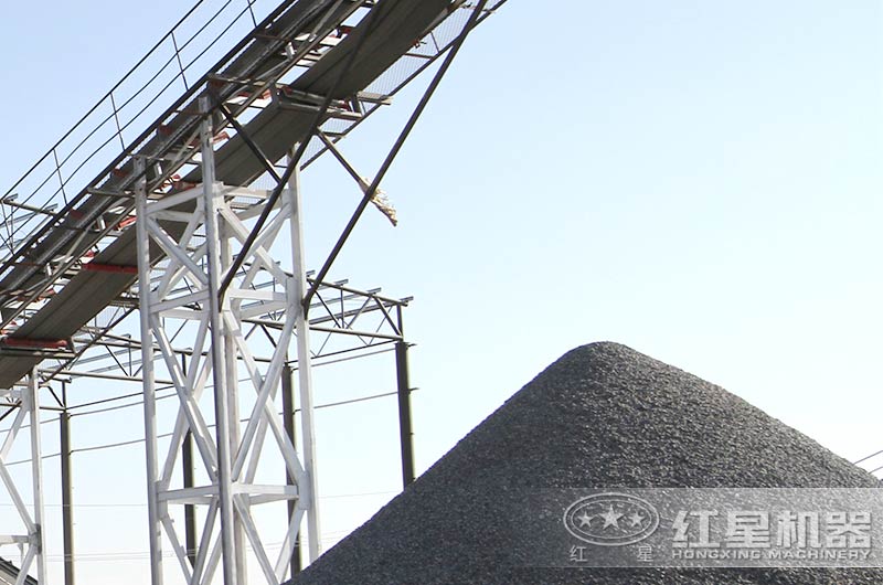 哪里有賣青石移動磕石機(jī)，報價大概多少錢（內(nèi)附視頻）