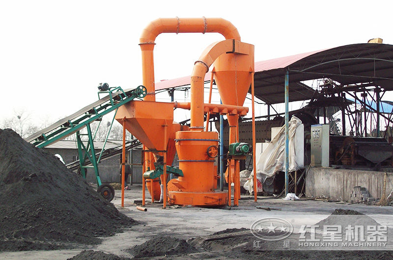 雷蒙磨制粉加工現(xiàn)場