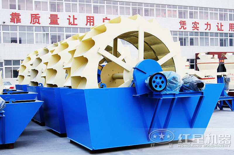 人工撈沙怎么撈，5萬(wàn)落地的水車撈沙機(jī)讓您省時(shí)省力