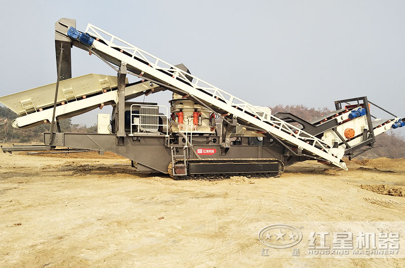 過環(huán)保的高質(zhì)量移動破碎設備已經(jīng)開到破碎現(xiàn)場