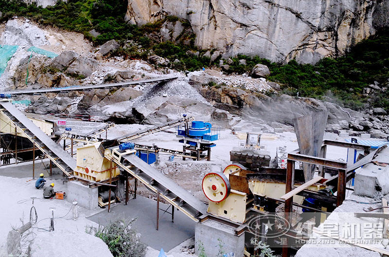 是繼續(xù)觀望還是果斷買沙子石子生產(chǎn)線設備，先來看看2019年價格走勢