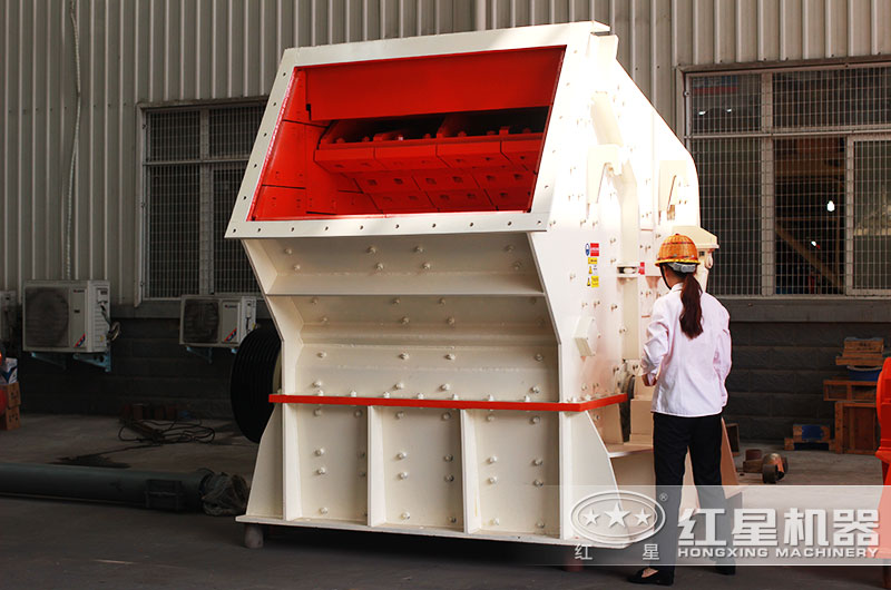 1820反擊破每小時(shí)產(chǎn)量多少噸？一臺(tái)多少錢？(內(nèi)含參數(shù)表)