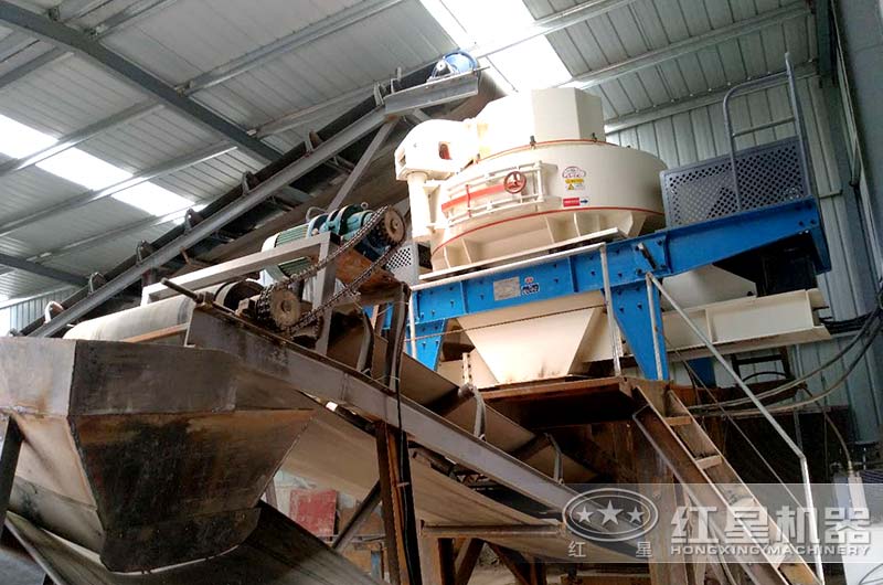 河石碎沙機(jī)多少錢？生產(chǎn)出來(lái)的人工沙與河沙有什么區(qū)別？