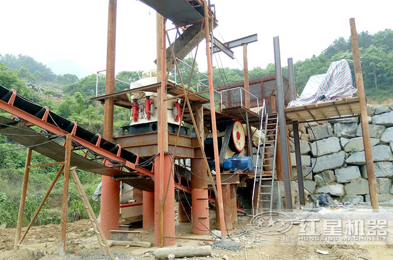 山西客戶(hù)的碎石加工現(xiàn)場(chǎng)