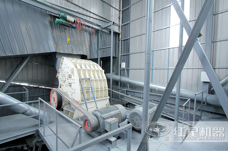 錘式破碎機能破碎生石灰嗎？有時產(chǎn)50噸的嗎？