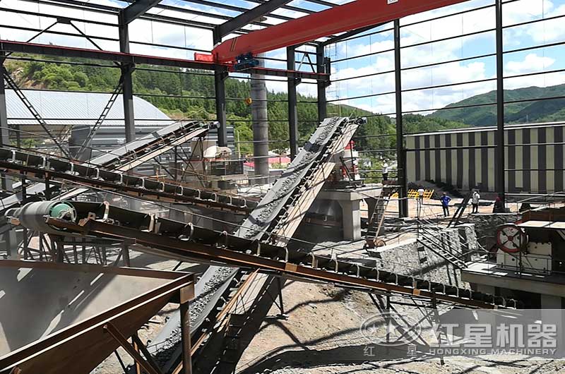 碎石價格多少錢一方？中碎碎石機一天能碎多少噸？多少錢一臺？