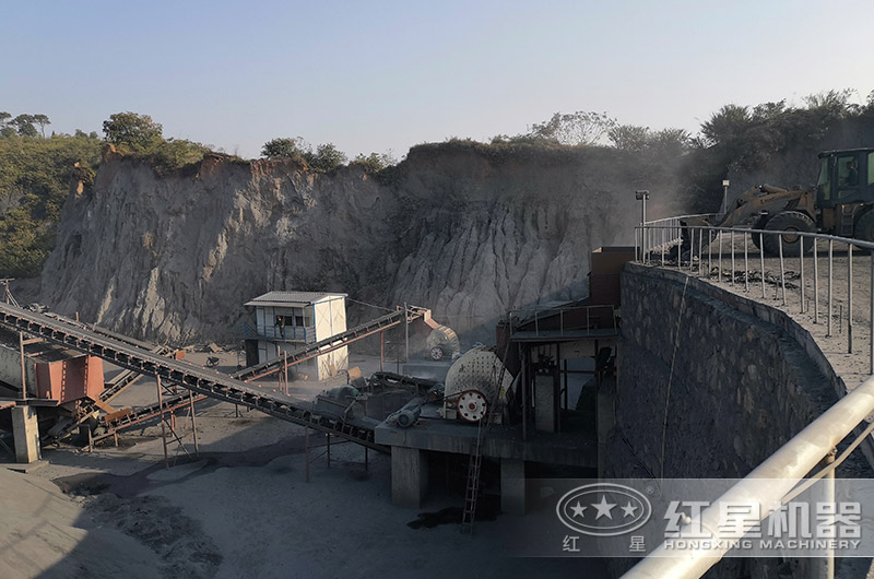 褐煤和煙煤有什么區(qū)別？重型石料破碎機(jī)能破褐煤?jiǎn)幔? title=