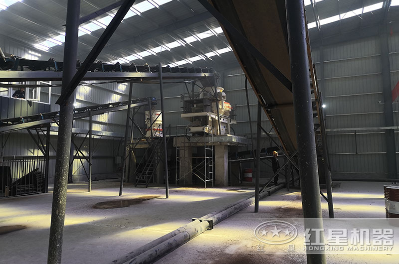 洞渣加工砂石合法嗎？繳納資源稅嗎？需要用到哪些砂石加工設(shè)備？