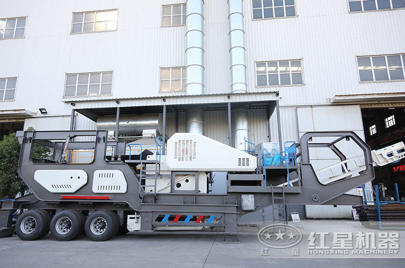 輪胎車身與顎破搭配的移動(dòng)破碎機(jī)