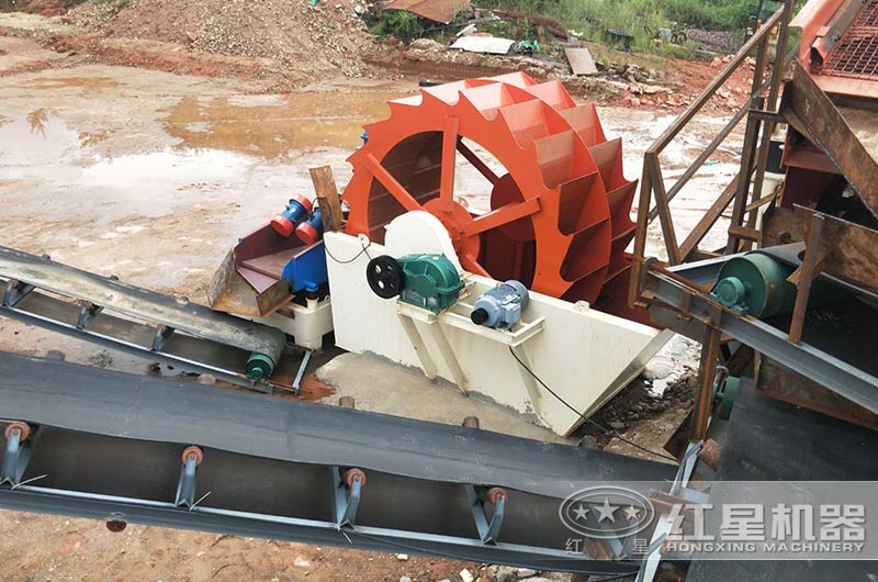 沙包土洗出來(lái)的沙好還是河沙好？洗出好沙子的機(jī)器有哪些？