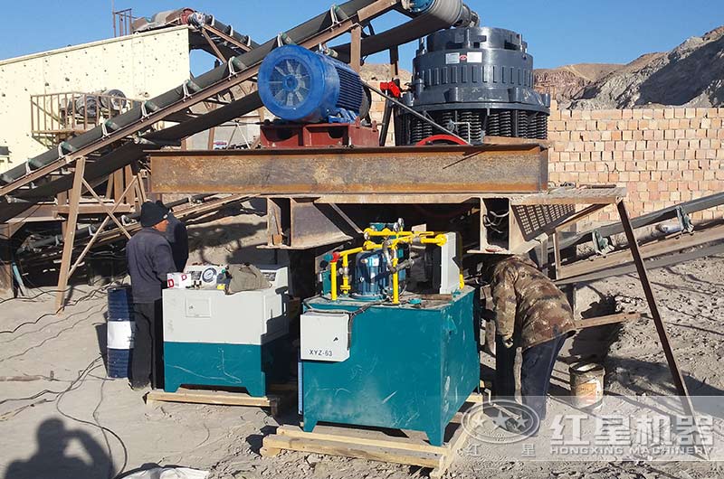 175紅星圓錐機(jī)配多少千瓦電機(jī)？每小時能生產(chǎn)多少噸石子？銅套怎么換？