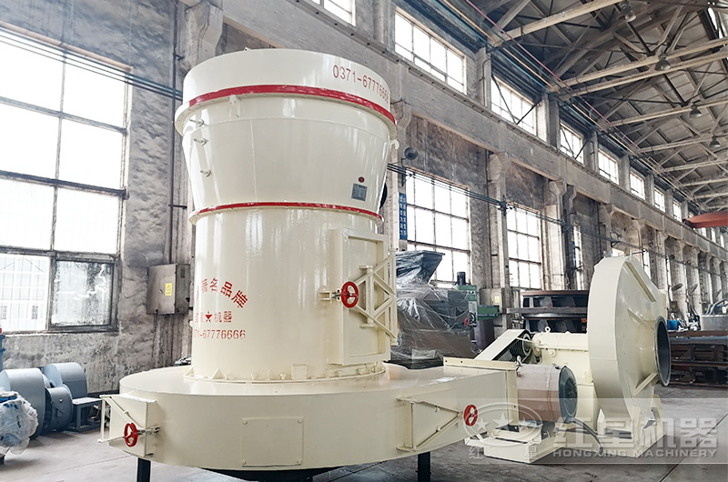 雷蒙磨設(shè)備型號參數(shù)及優(yōu)勢有哪些，用它制粉可達(dá)環(huán)保標(biāo)準(zhǔn)嗎？